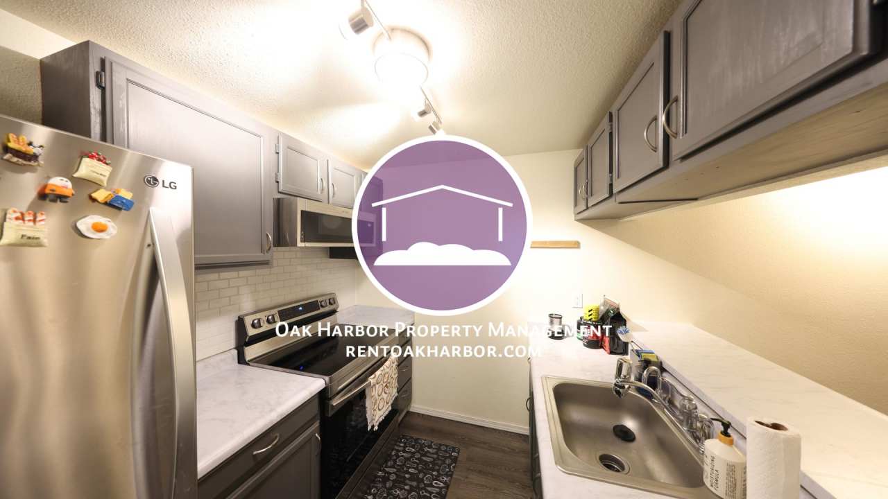 2 Bed 2.5 Bath - Excellent Condition - Pet Friendly - NAS Whidbey