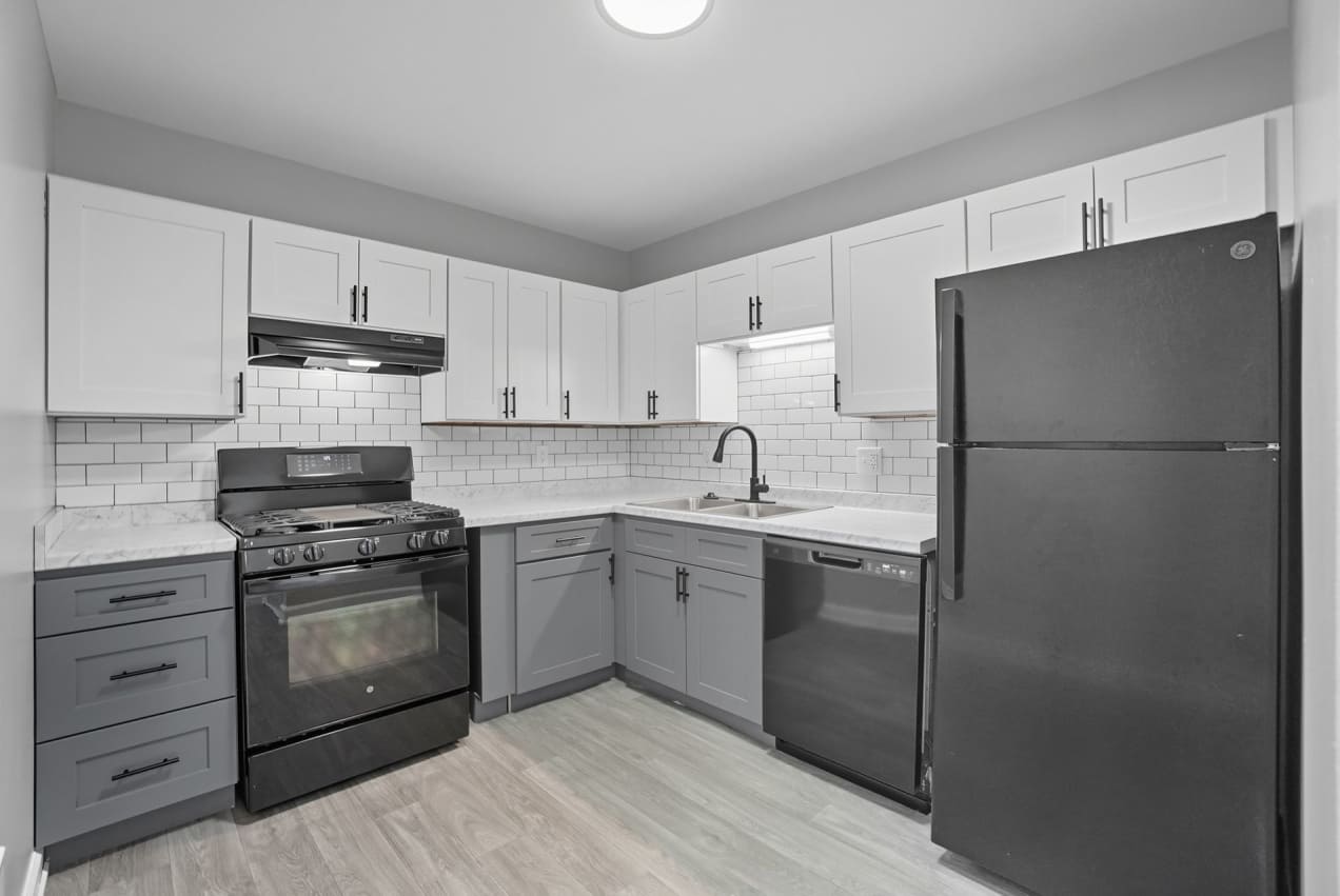 Candlelite Apartments