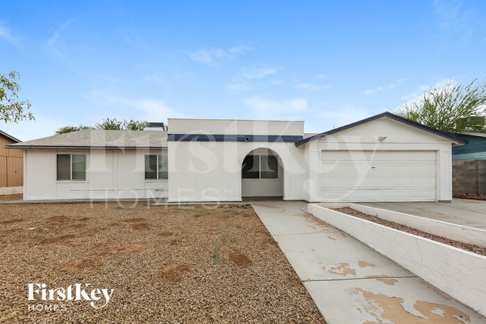 13809 North 41st Place