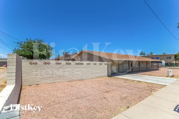 1824 West Fairmount Avenue