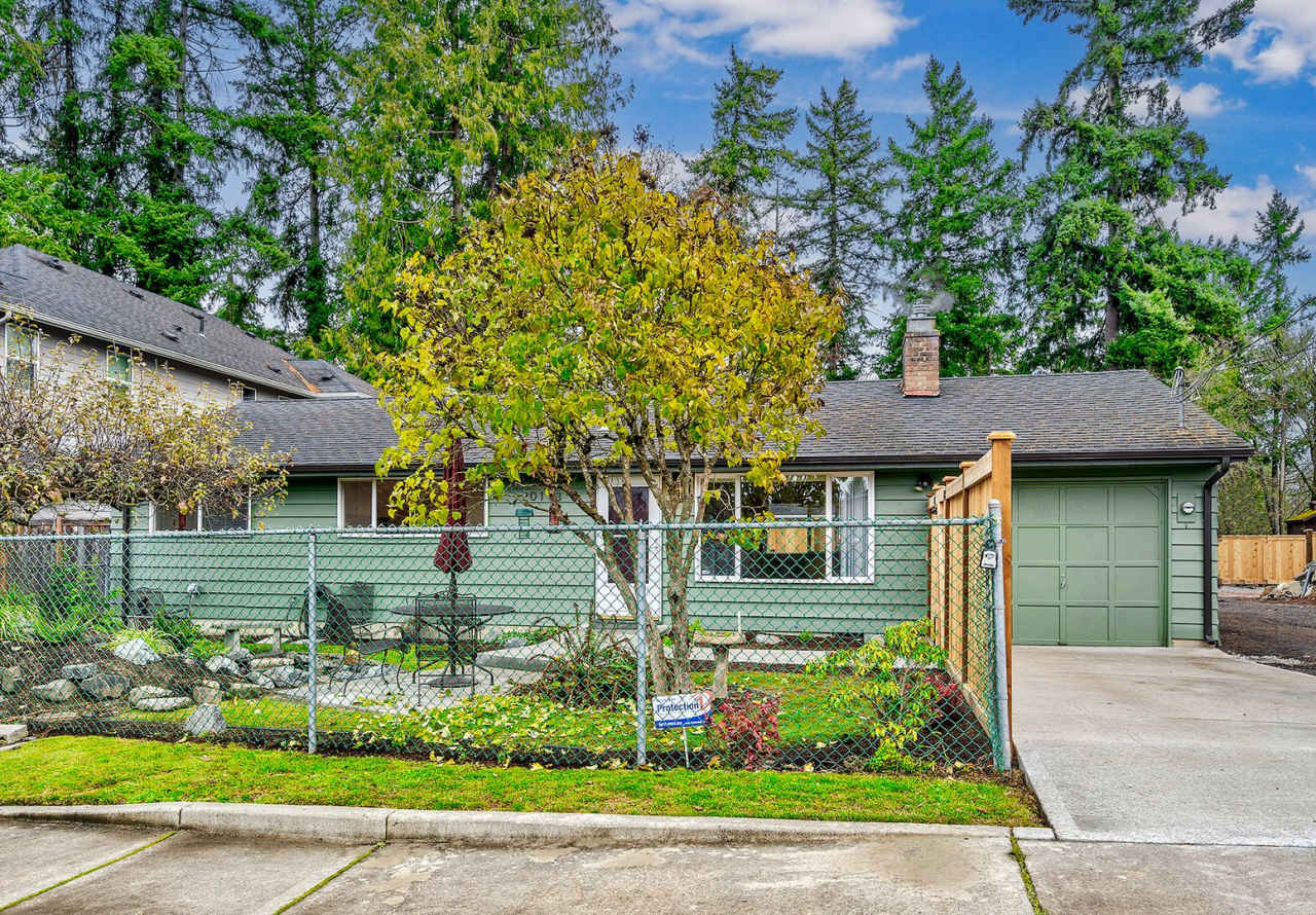 East Lynnwood Three Bed, 1 1/2 Bath Rambler