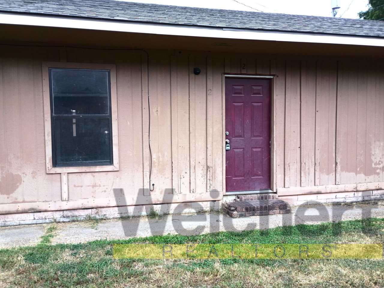 Cozy 2-Bedroom with Easy Town Access