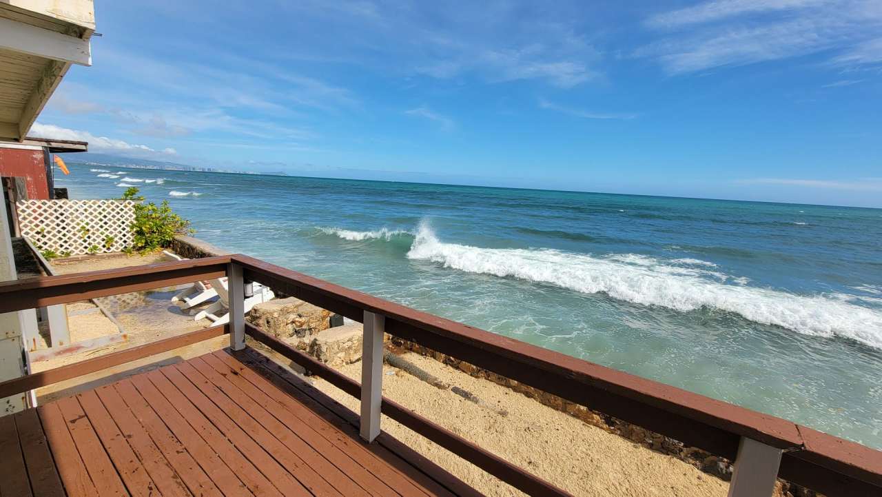 Beachfront Cottage Getaway