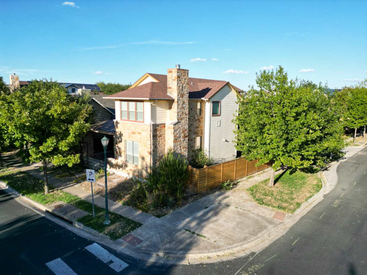 2212 Tom Miller Street