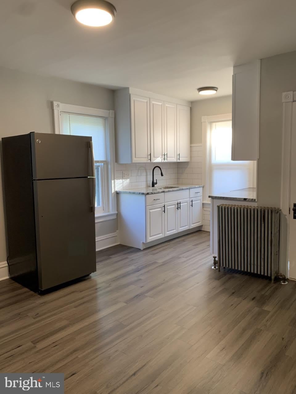 512 3RD Street unit: 2