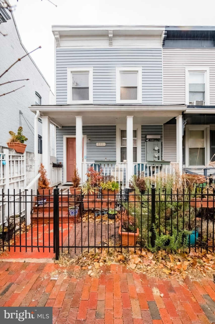 737 MORTON Street NW unit: 2