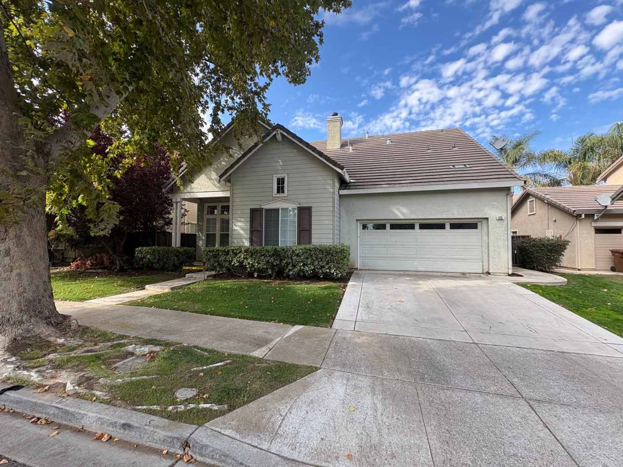 Great Two Story Large Bedroom, Bath Downstairs