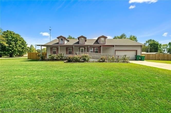 196 Western Heights  CIR