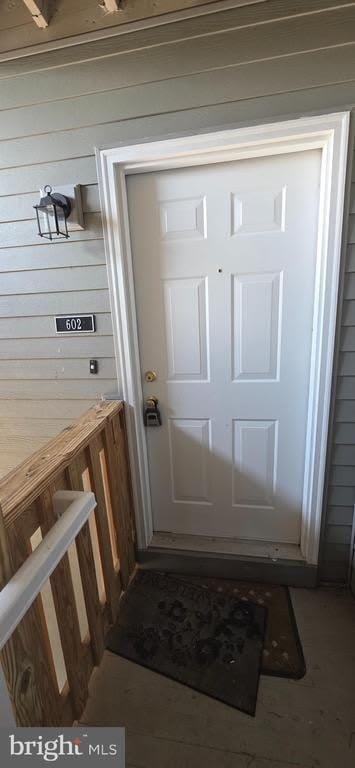 602 RAVENS CREST DRIVE