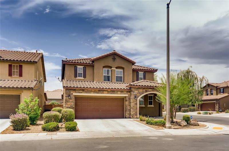 Pembroke Bay Street - 10544