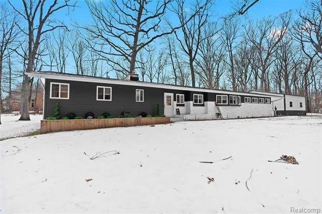 2566 Harrington Road