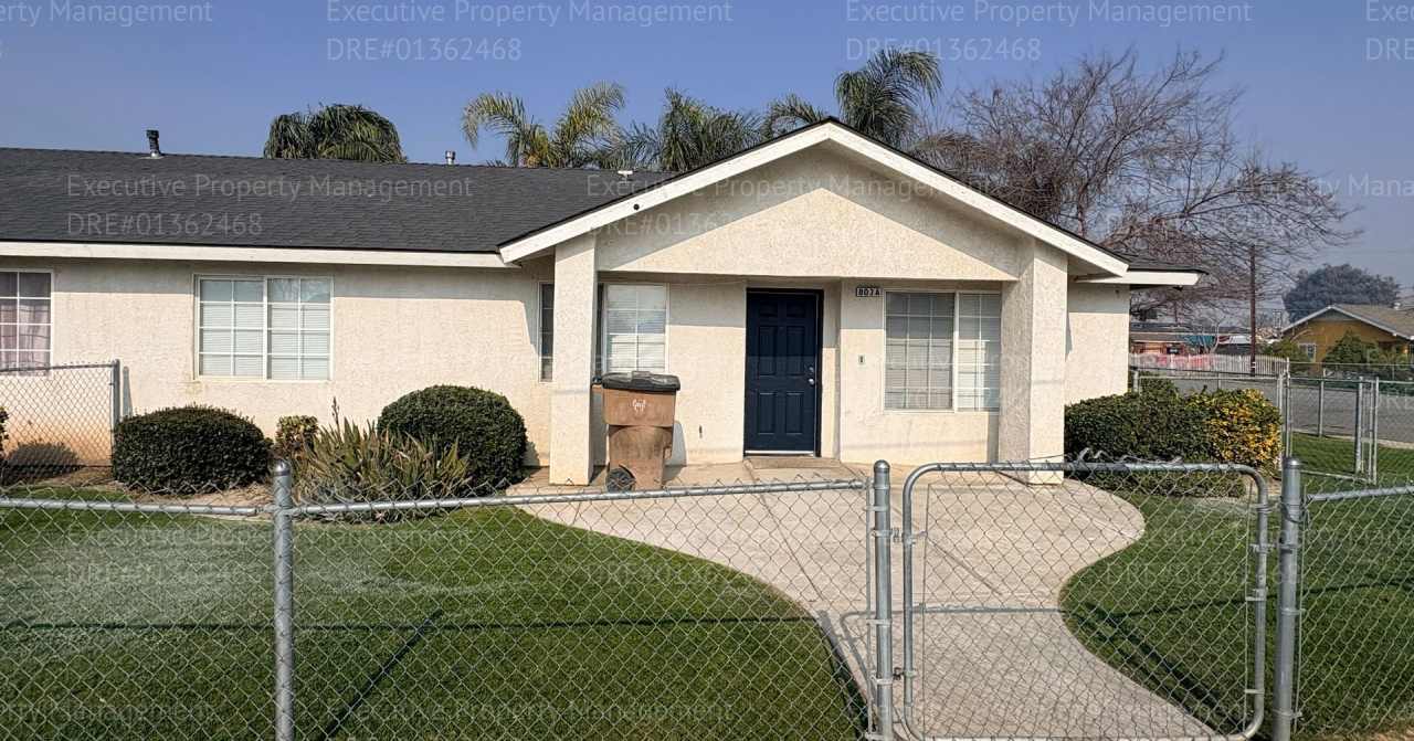 3 bedroom/ 2 bathroom apartment