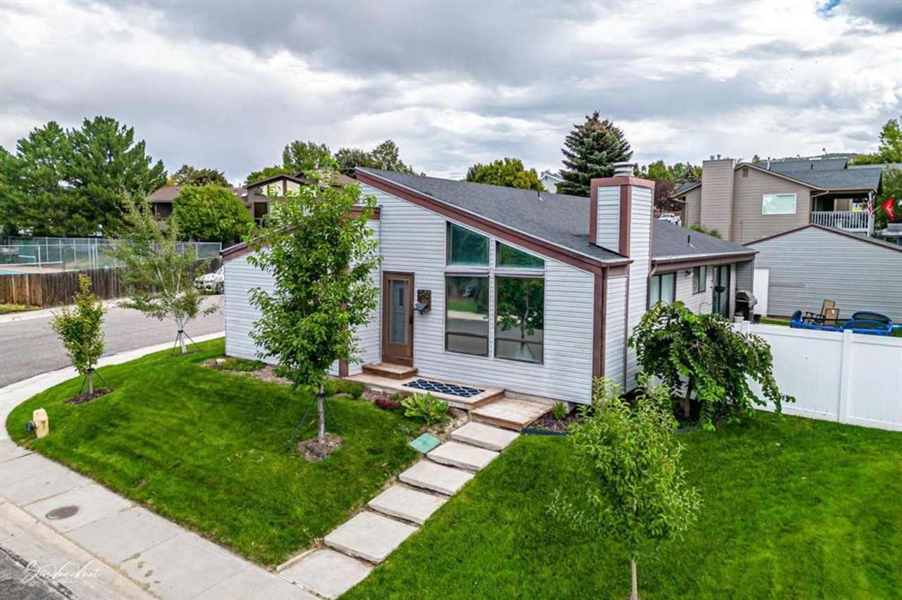 Wonderful Single-Family Home in The Highland Area