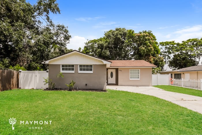 1751 Elbert Acres Court Northeast