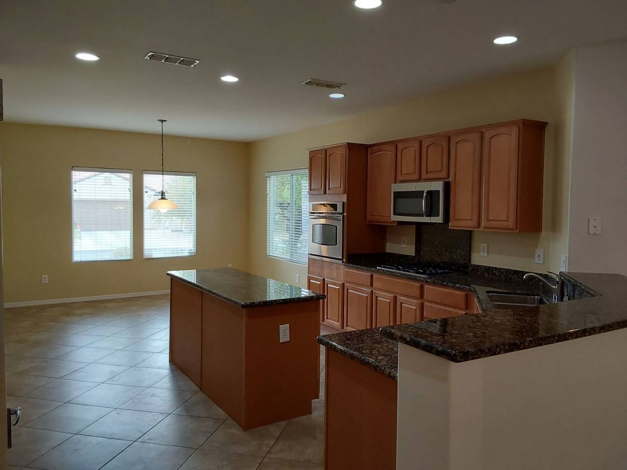 55+ Single Story Beauty