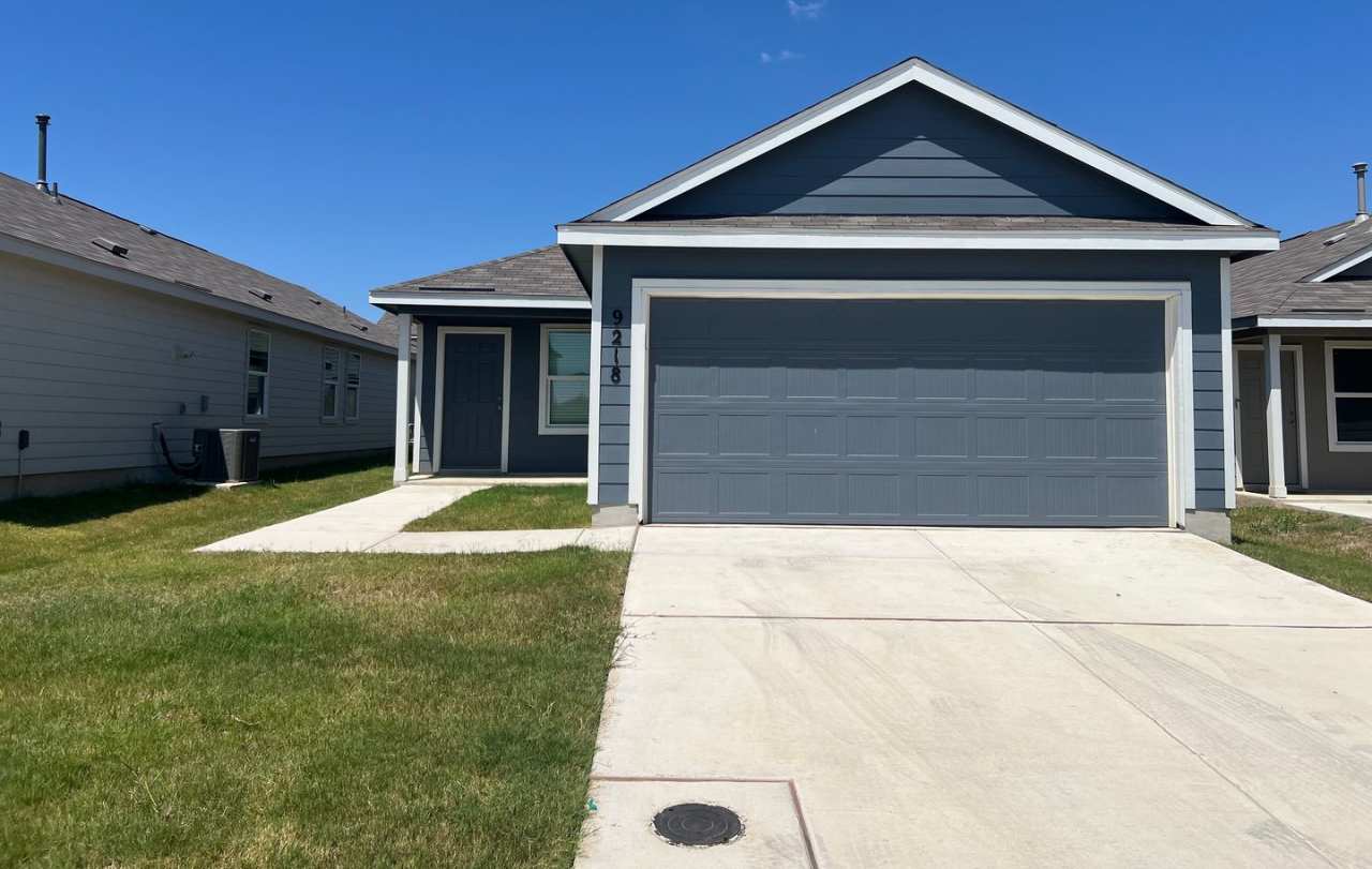 Charming 3/2 Home in Navarro Ranch