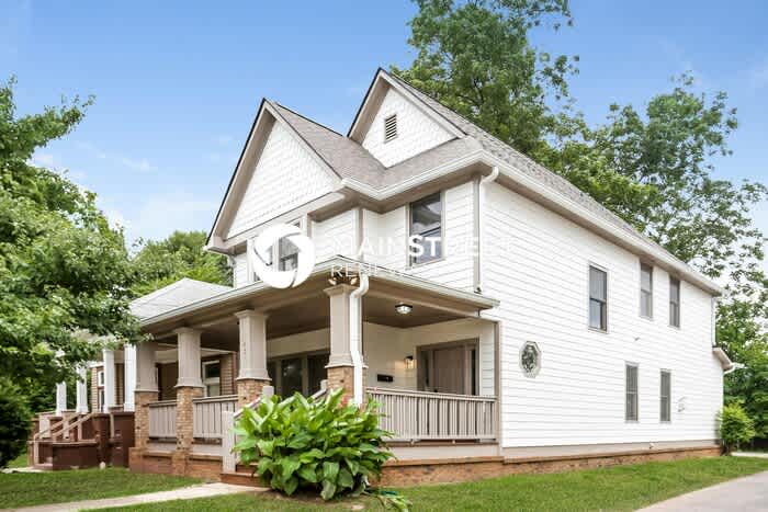 223 Bass Street Southwest