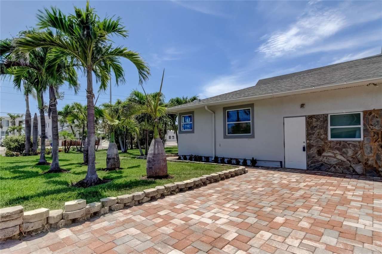 16021 GULF BOULEVARD