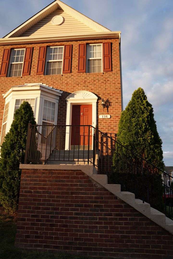 Beautiful 3 BR/ 2.5 BA EOG Townhome in Crain Summit!