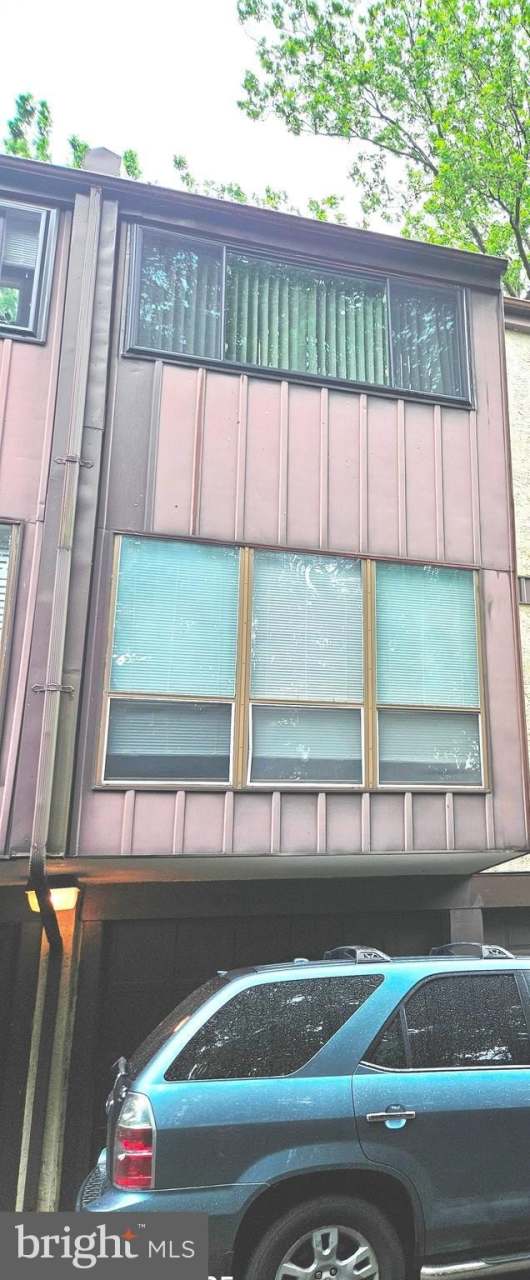 233 TOWNSHIP LINE Road unit: 2A