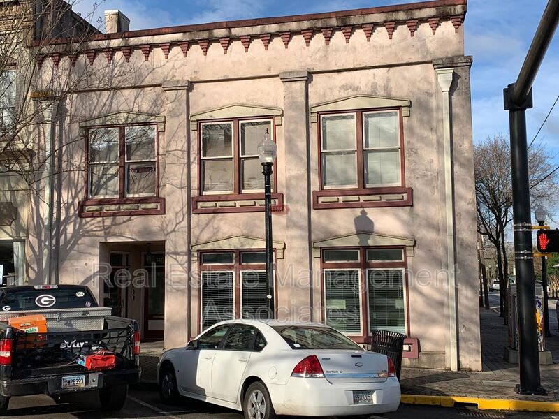 137 N Hill St Ste A