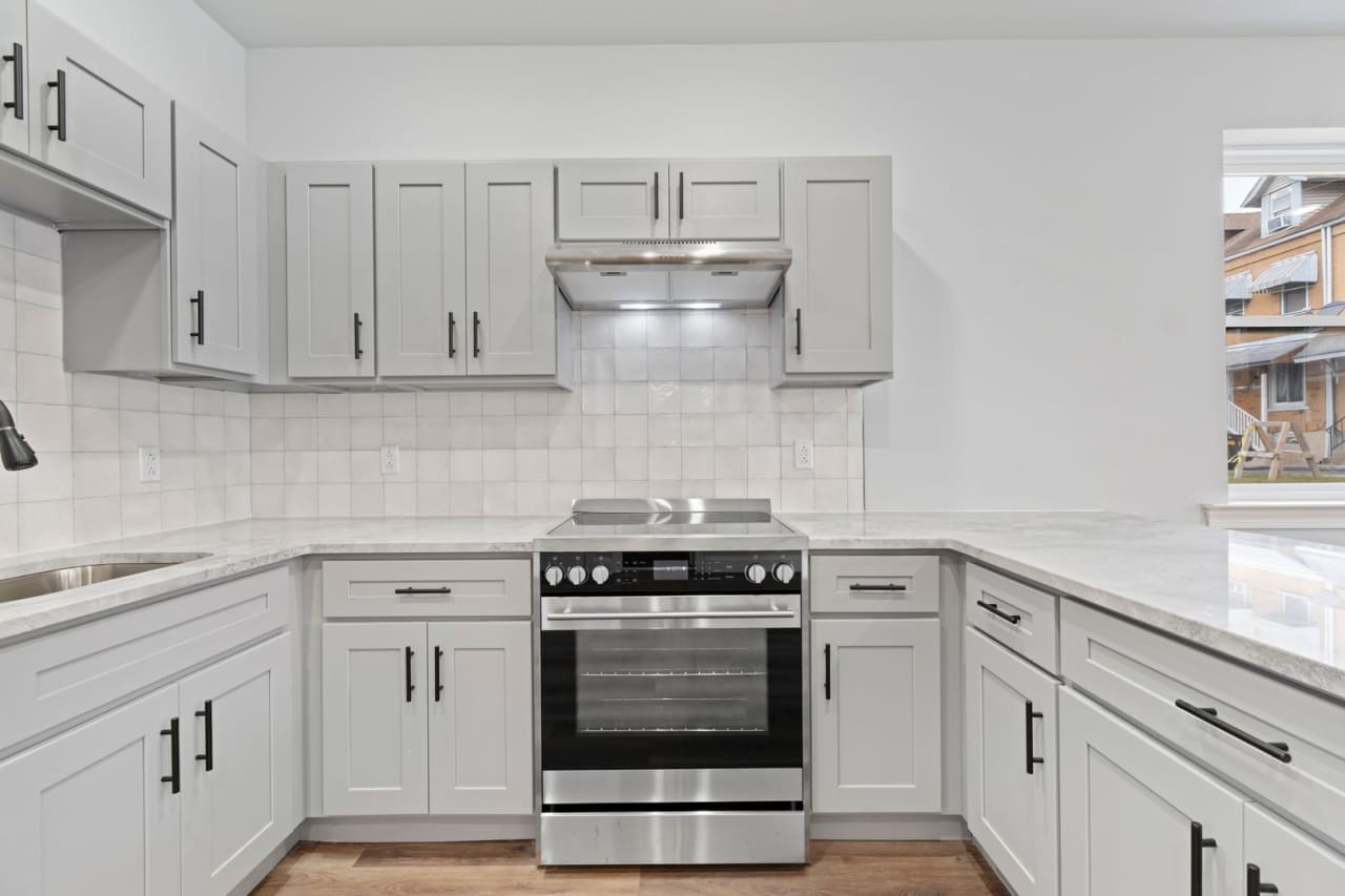 Luxury 1 and 2 bedrooms