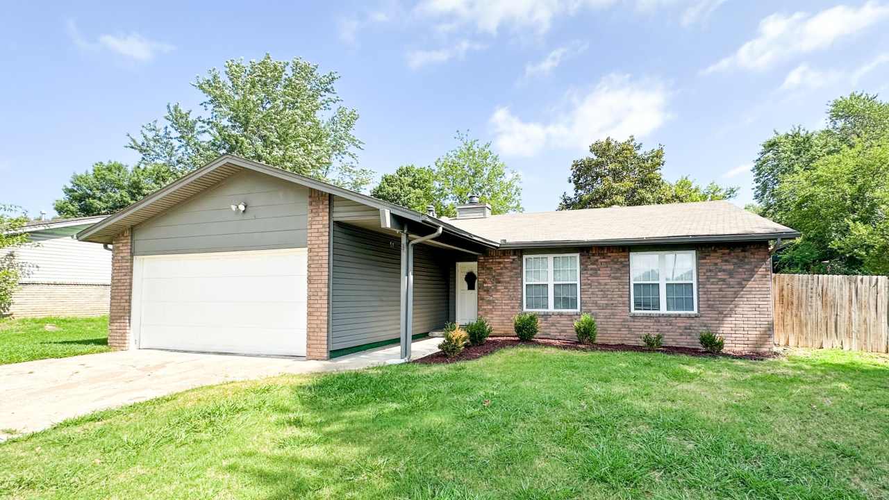 2305 West Independence Street