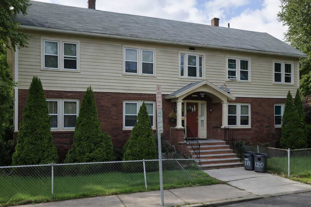 400 Bellevue Avenue - 1