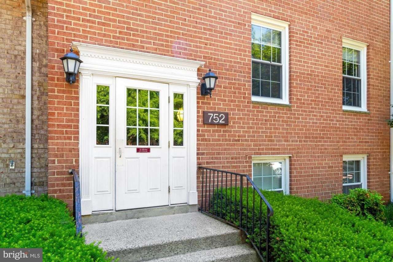 752 QUINCE ORCHARD BLVD #752-T1