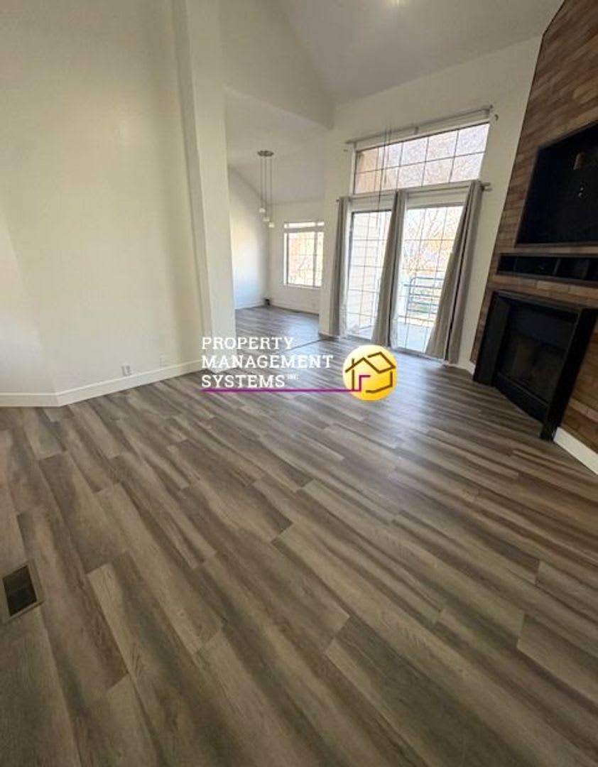 2 Bedroom Condo in Taylorsville!