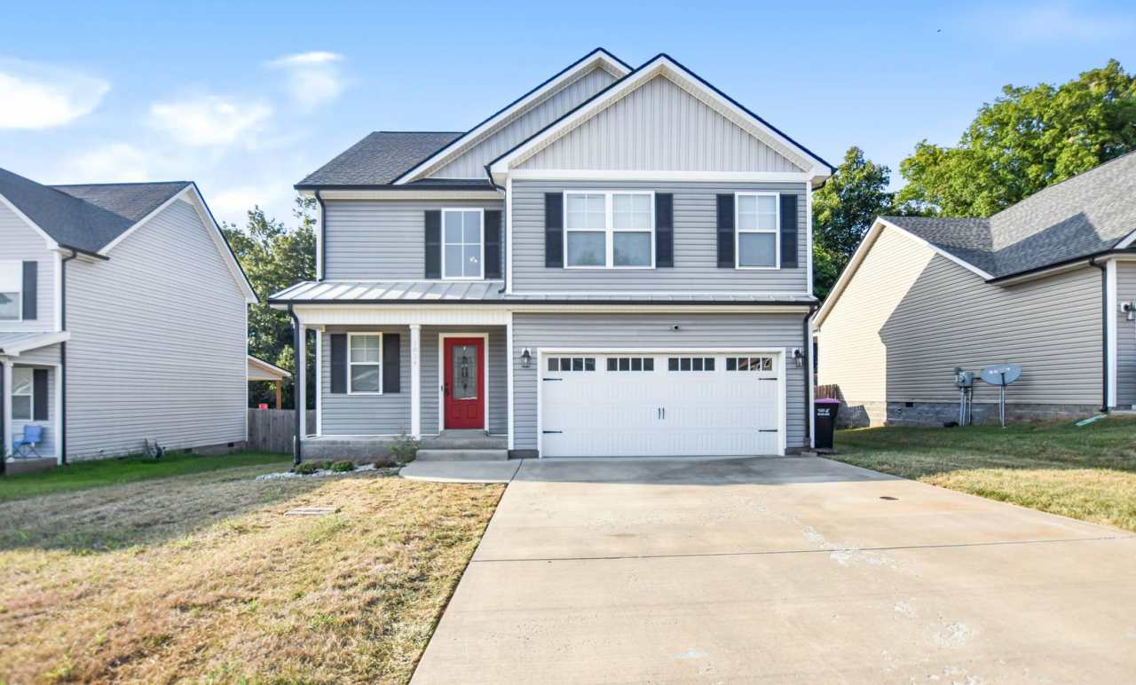 Pet Friendly Three Bedroom!