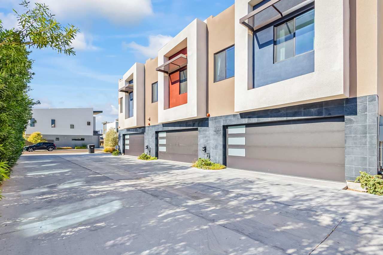 Townhouse For Rent in the Heart of Scottsdale