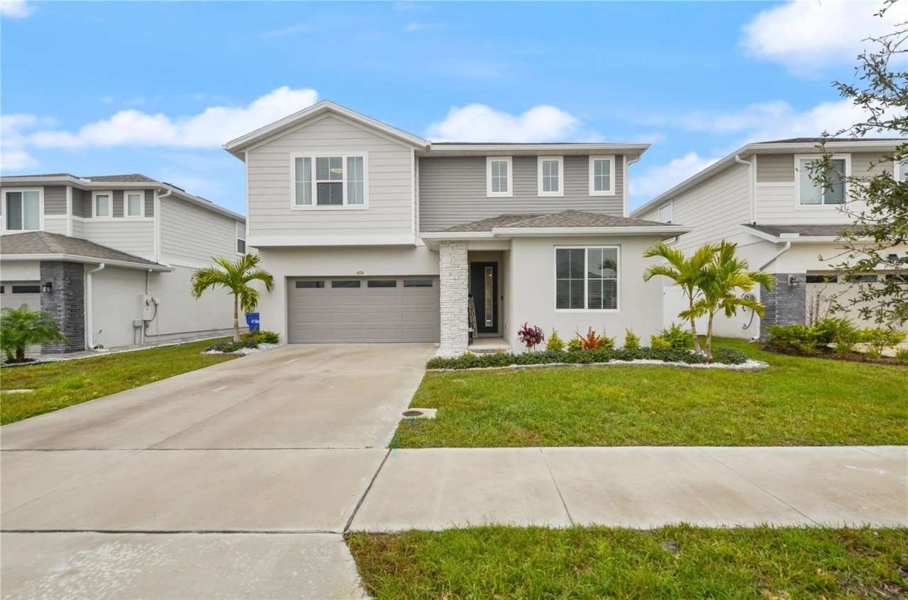 4104 SOUTHERN VISTA LOOP