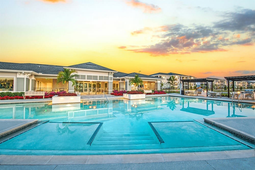 Charlotte Commons Apartments