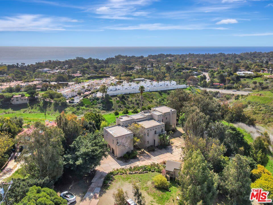 28811 Pacific Coast Hwy