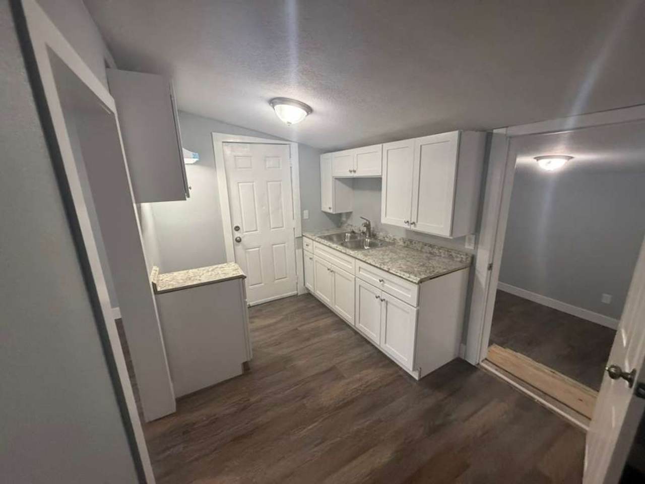 Freshly renovated 3/1 home!