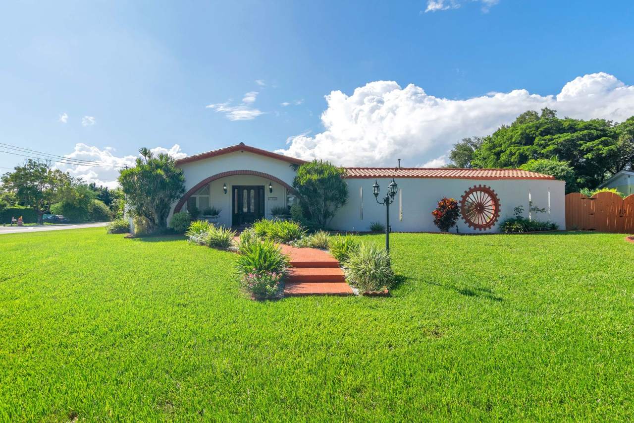 Spacious Palmetto Bay Home