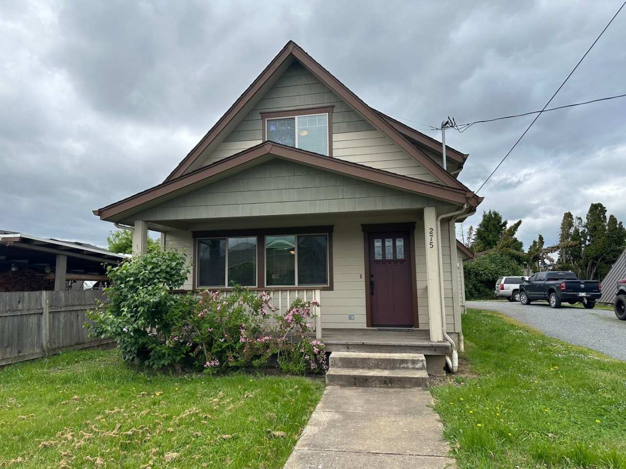 Beautiful 3 bedroom 2 bathroom house in Creswell!