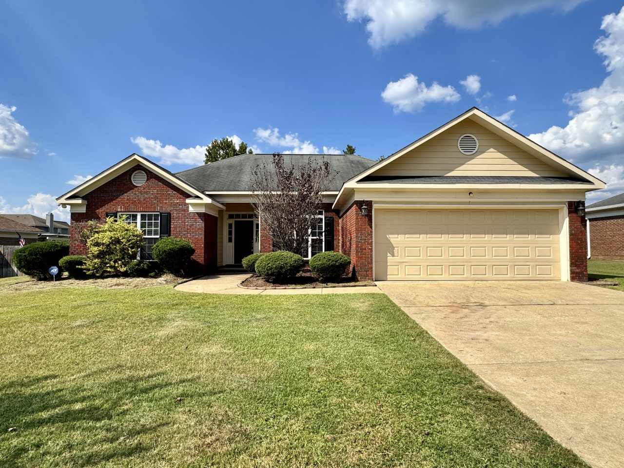 9169 Garrett Lake Dr