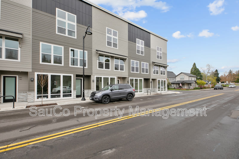 22415 Southwest Pine Street - 101