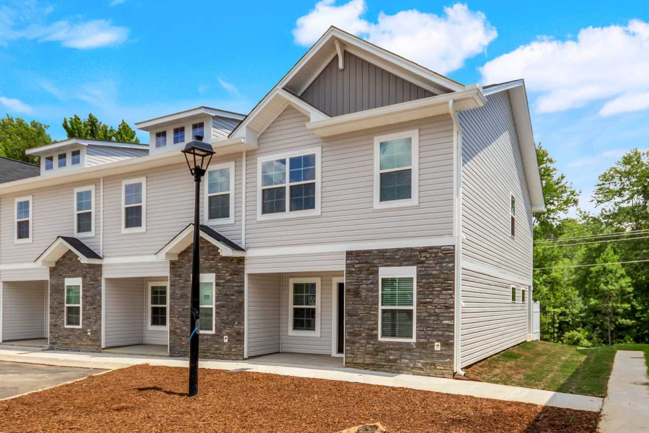 3BR Townhome, Brand New - Simpsonville