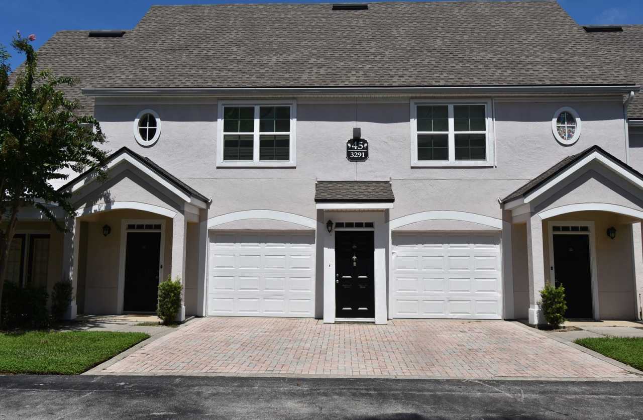 ORLANDO: 1 bed/1 Bath, Gated Community of The Hamptons at MetroWest AVAILABLE NOW!