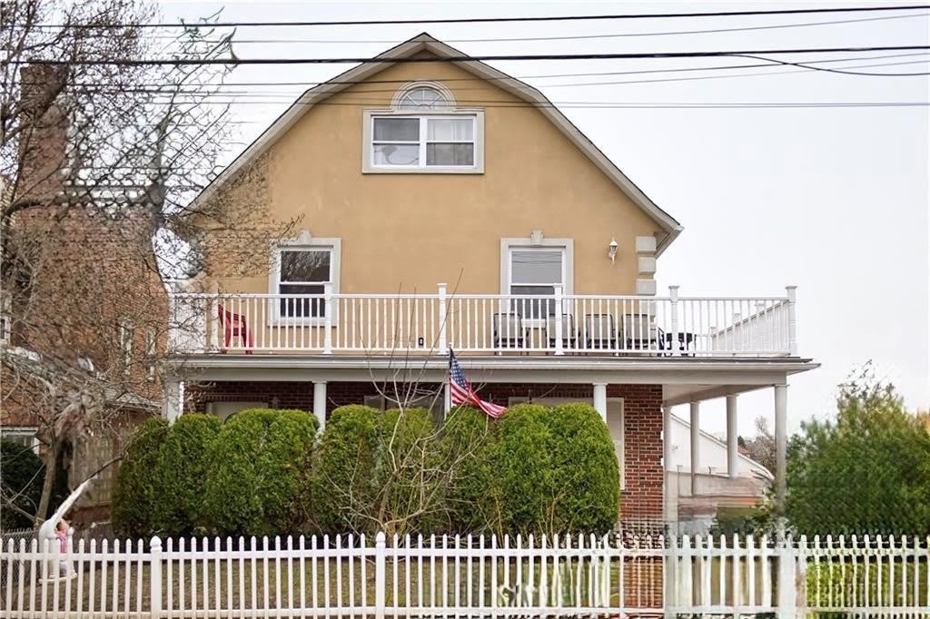 108 Saint James Terrace