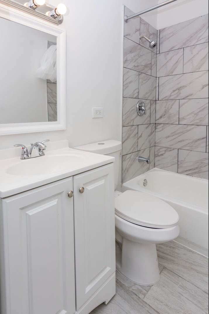 4202 West Washington Blvd.