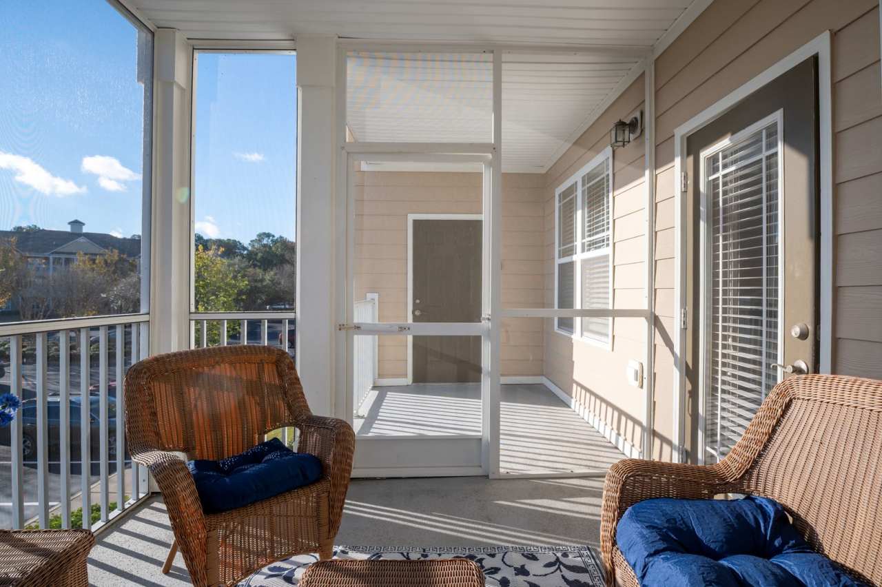 CALLING ALL GOLF ENTHUSIASTS!!! PERFECT OFF-SEASON RENTAL AWAITS YOU.