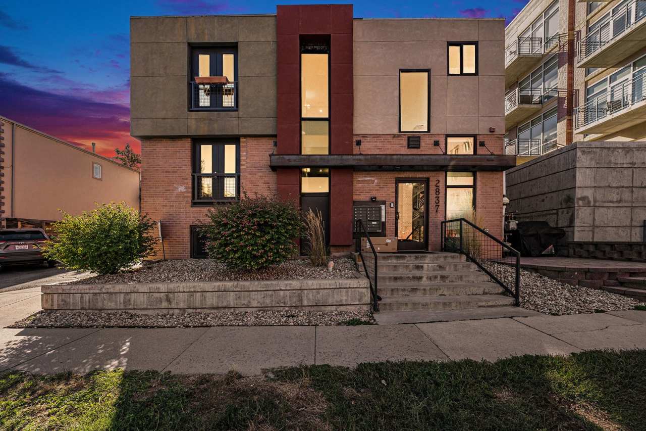 2bed/1.5 bath Stylish Condo in LoHi