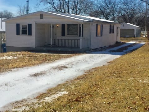 Large 3 Bedroom with 2 Car Garage