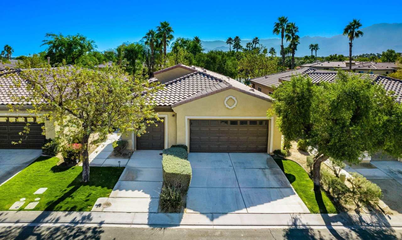 82223 Travolta Avenue