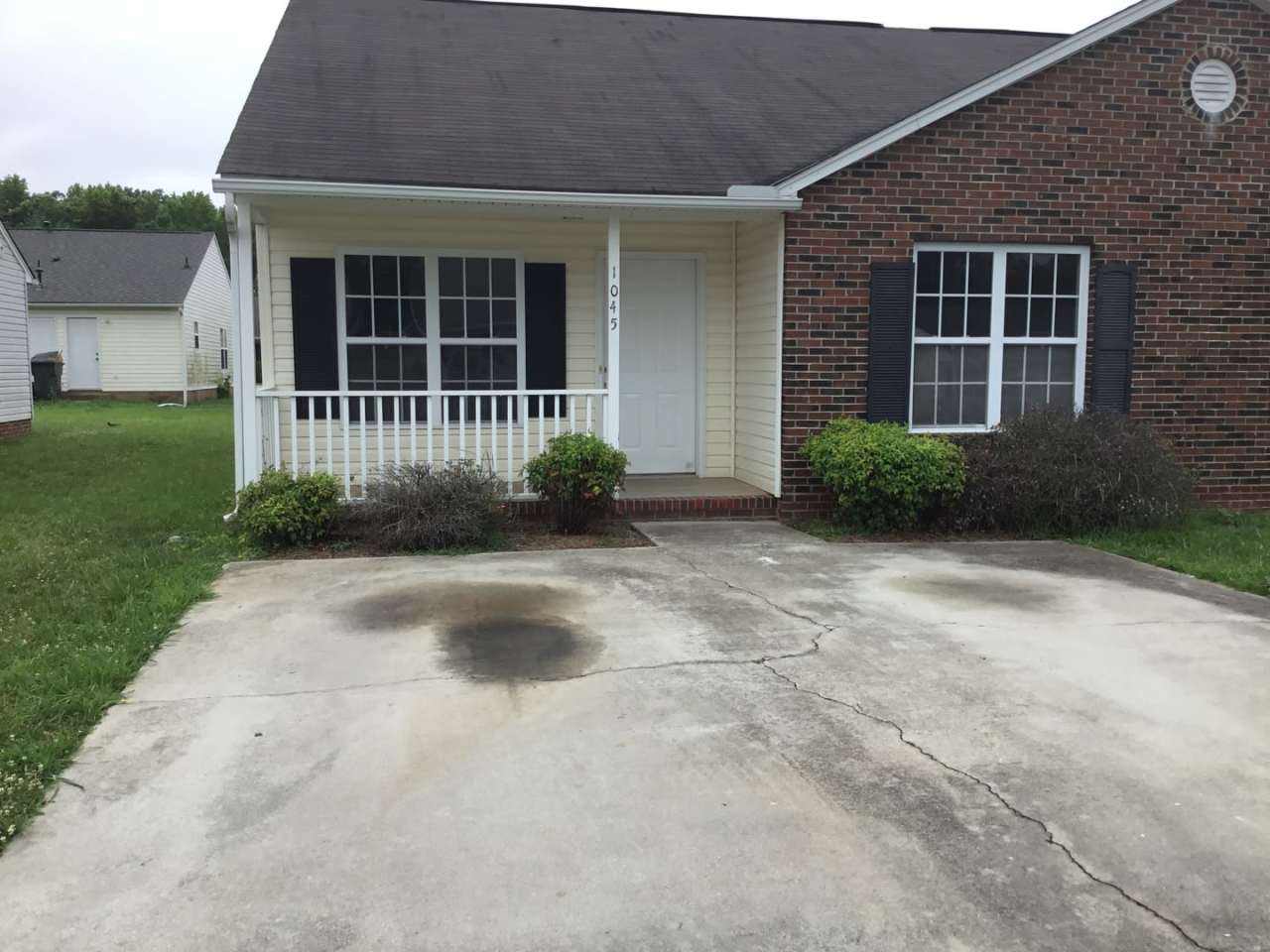 2-Bedroom 2-Bath Renovated Duplex