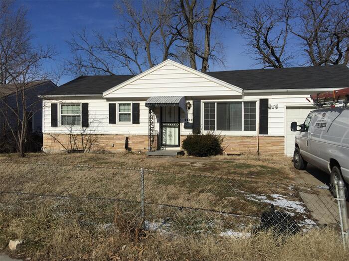 4266 East 60 Terrace